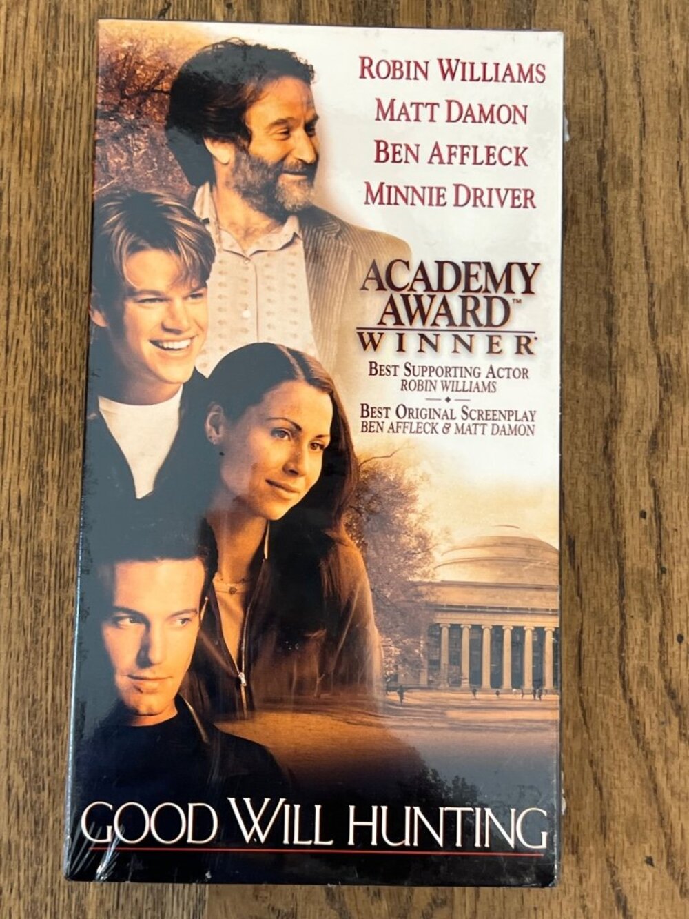 Good Will Hunting 1997 Movie VHS Robin Williams Matt Damon Drama New Sealed